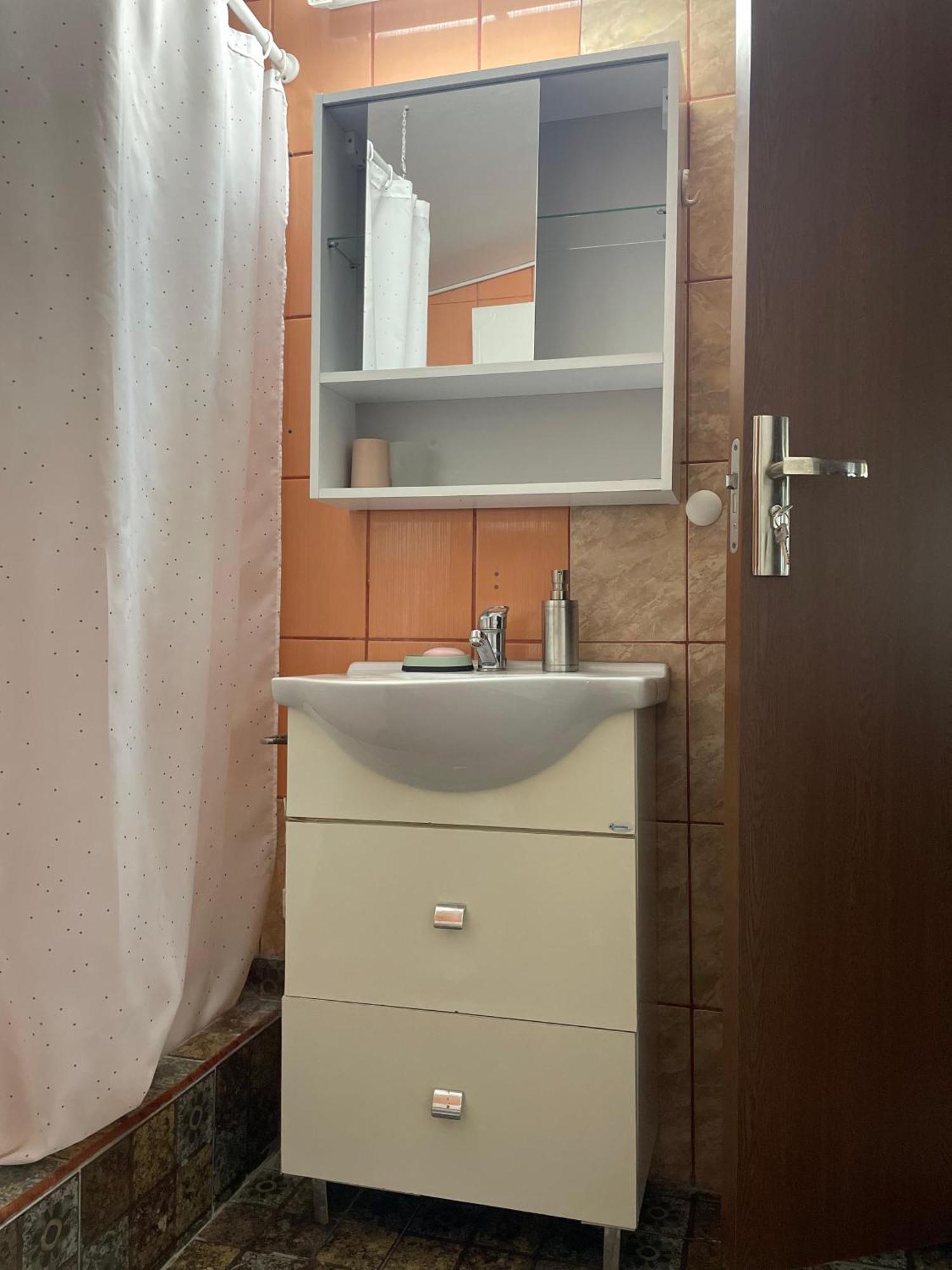 Villa Casa Melania à Ieşelniţa Extérieur photo